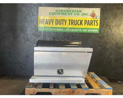 Peterbilt 587 Tool Box