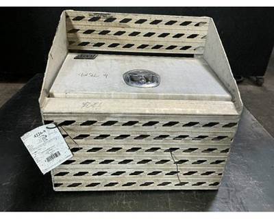 Passenger Side Aluminum Frame Mounted Tool Box From 2006 International 9200I