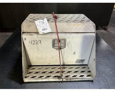 Driver Side Aluminum Frame Mounted Tool Box From 2006 International 9200I With