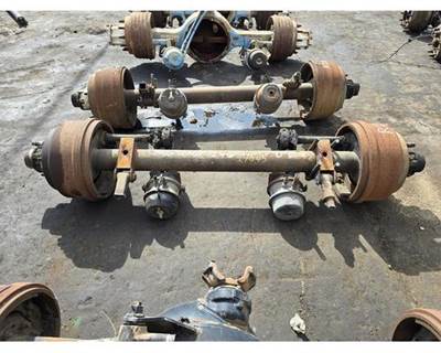 Trailer Axle, 10 Hole Budd, Air Drum Brakes. 