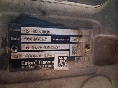 Eaton-Fuller Transmission for a Freightliner CASCADIA