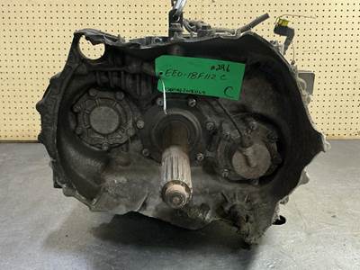 Eaton-Fuller EEO18F112C Transmission for a Kenworth T680