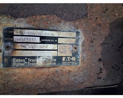 Eaton-Fuller FAOM15810SEC3 Transmission for a International LT625