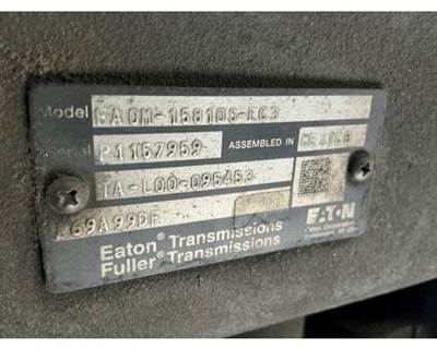 Eaton-Fuller FAOM15810SEC3 Transmission for a International LT625