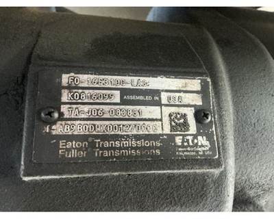 Eaton-Fuller FO16E310CLAS Transmission for a Kenworth T800