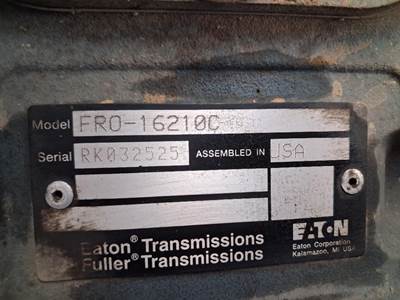 Eaton-Fuller Transmission for a Freightliner CASCADIA
