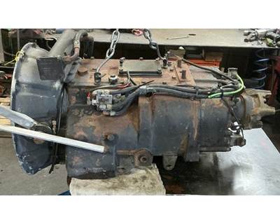 Eaton-Fuller RTLO16918B Transmission for a Peterbilt 386