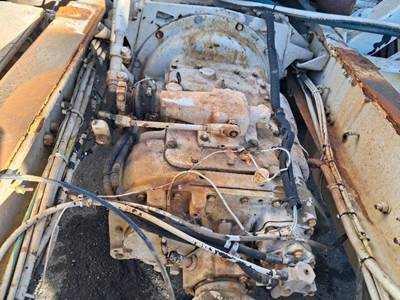 Eaton-Fuller RTX14609B Transmission for a Freightliner FLA