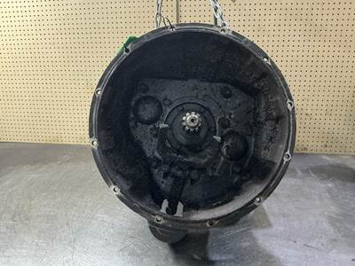 Fuller FROF16210C Transmission for a Peterbilt 579