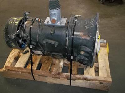 Spicer ES56-5A Transmission for a International 1552-SC