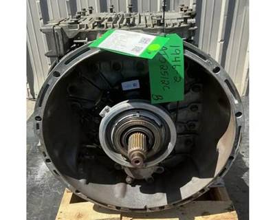 Volvo ATO2512C Transmission for a Volvo VNL