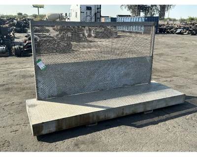 1982 Ford F-700 Steel Flatbed 20FT x 8FT