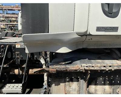 Freightliner Cascadia 113 Truck Skirt for a Freightliner CASCADIA