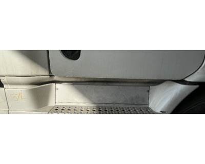 Freightliner Cascadia 113 Truck Skirt for a Freightliner CASCADIA