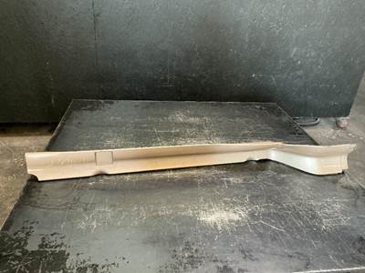 Freightliner Cascadia 126 Truck Skirt