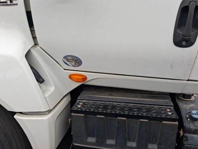 International LT625 Left Truck Skirt