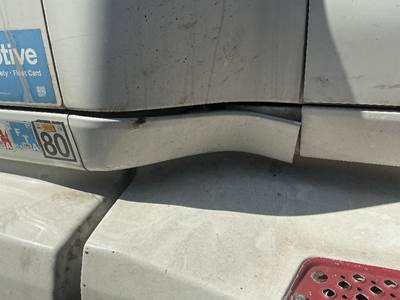 International LT625 Truck Skirt