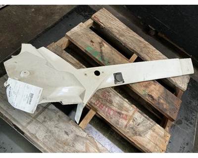 International LT625 Truck Skirt