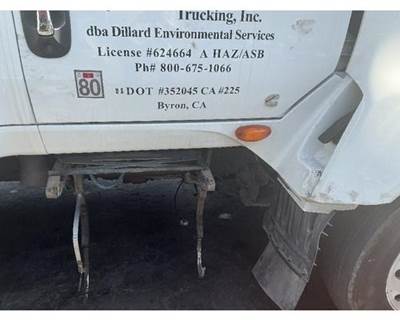 International LT625 Truck Skirt