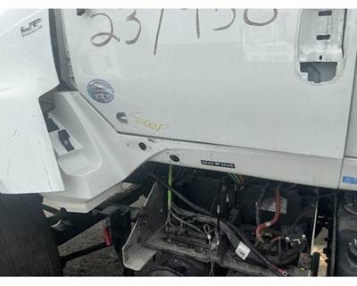 International LT625 Truck Skirt