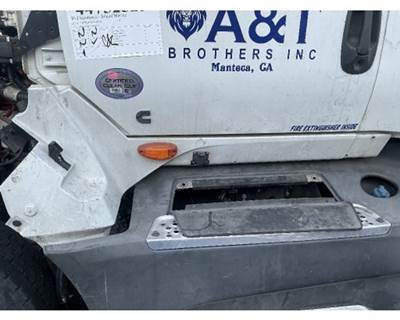 International LT625 Truck Skirt