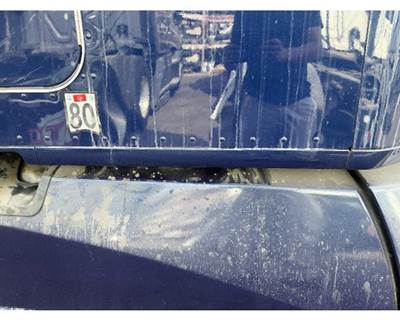 Kenworth T680 Truck Skirt