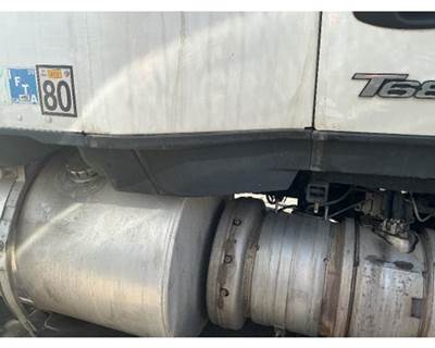 Kenworth T680 Truck Skirt