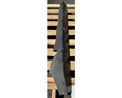 Peterbilt 579 Truck Skirt