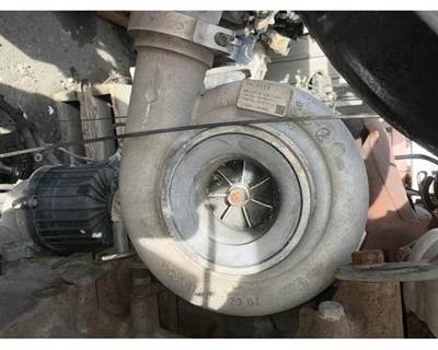 Detroit DD15 Turbocharger / Supercharger for a Freightliner Cascadia 125