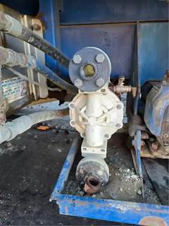 Graco 1050P Vacuum Pump for a Kenworth T800