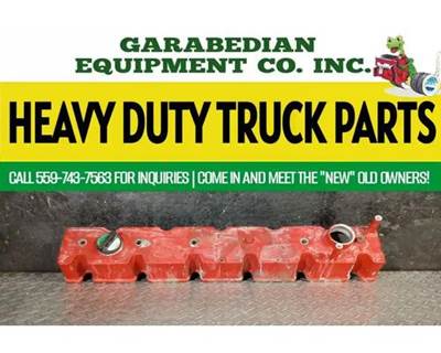 Cummins ISL G Valve Cover for a Freightliner M2 112 Medium Duty