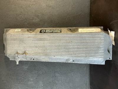 Detroit Series 60 Valve Cover for a Freightliner COLUMBIA 120