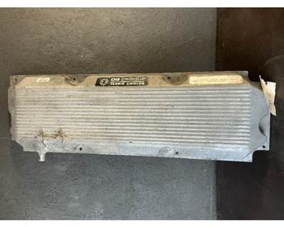 Detroit Series 60 Valve Cover for a Freightliner COLUMBIA 120