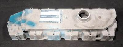 International DT466E Valve Cover