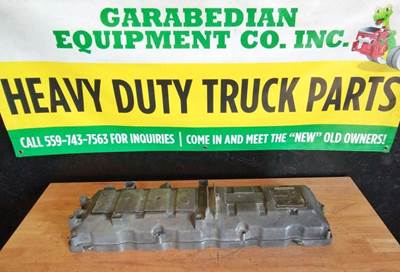 International MaxxForce DT Valve Cover