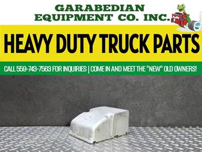 Mercedes-Benz OM460LA Valve Cover