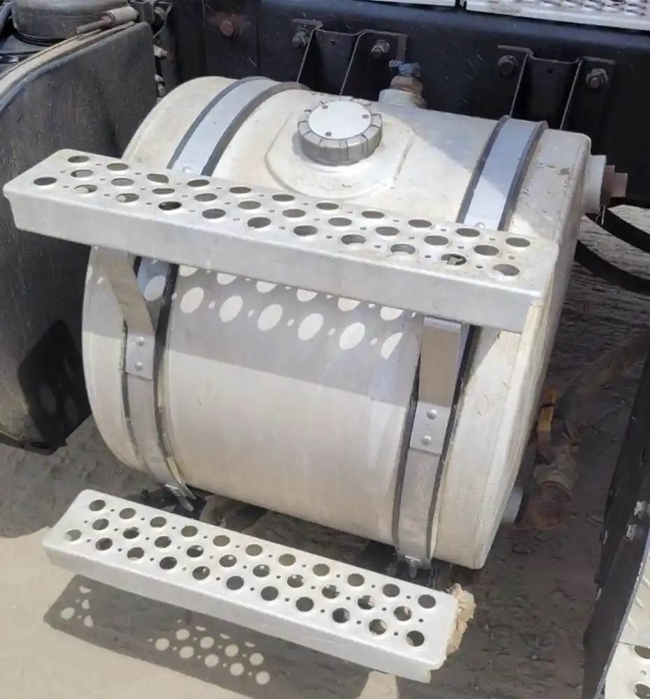 2013 Parker 489XHAHXA3XK Pto With Attached Pump And Passenger Side Hydraulic Tank, For Sale