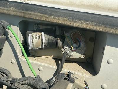 Peterbilt 384 Windshield Washer Motor