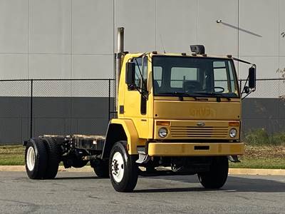 Sterling SC8000 Single Axle Cab & Chassis Truck - Cummins, 200HP, Automatic