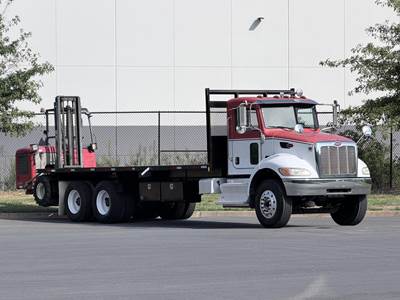 Peterbilt 348 Tandem Axle 24 ft Flatbed Truck - 350HP, Automatic