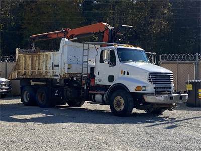 Sterling L8500 Tandem Axle Grapple Truck - Mercedes, 330HP, 8LL