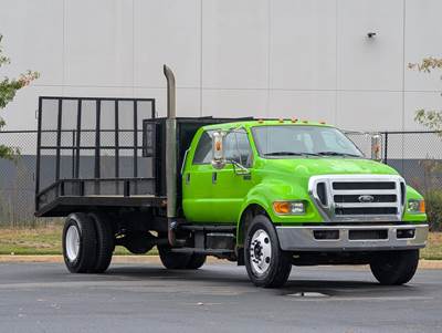 Ford F-750 Landscape Truck - Automatic