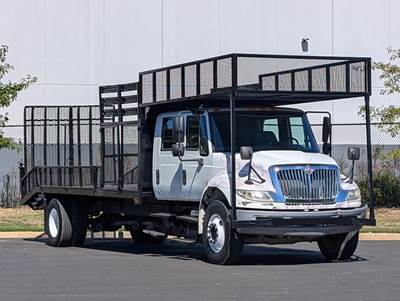International DuraStar 4300 23 ft Landscape Truck - 250HP, Automatic