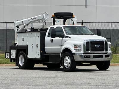 Ford F-750 Mechanic / Service Truck - 6.7L POWER STROKE, 300HP, Automatic