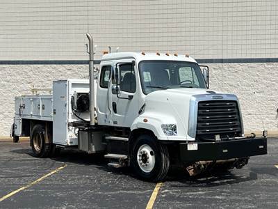 Freightliner 108SD Mechanic / Service Truck - Cummins, 300HP, 10 Speed Manual