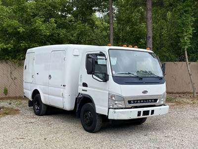 Sterling 360 Single Axle Truck - Mitsubishi, Automatic