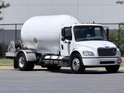 Freightliner S2G 3400 Gallon Propane Truck - Gm 339HP, Automatic