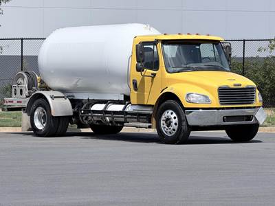 Freightliner S2G 2800 Gallon Propane Truck - Gm 339HP, Automatic