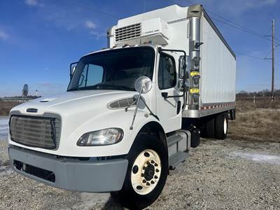 Freightliner M2 106 20 ft Refrigerated Truck - 250HP, Automatic, Thermo King