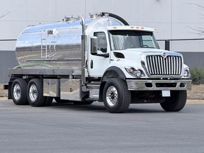International MV Tandem Axle Sewer / Septic Truck - Cummins, 350HP, Automatic